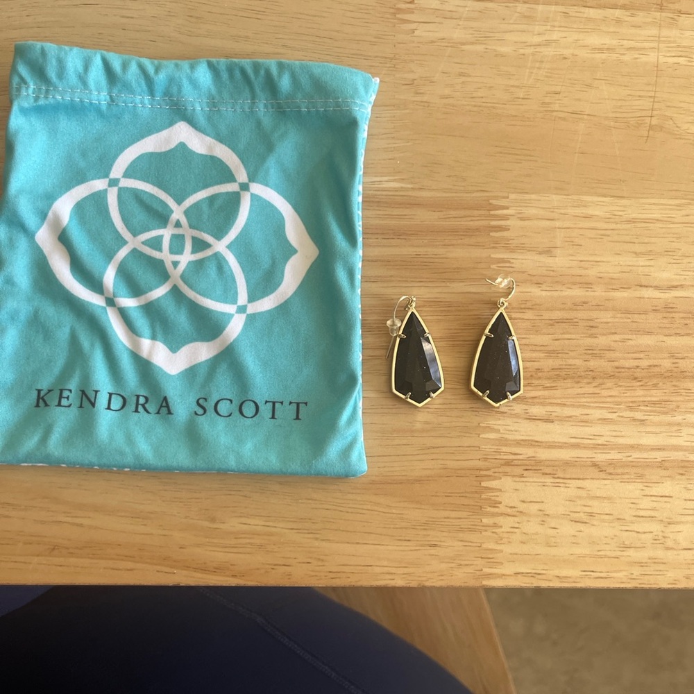 Kendra Scott Gold Carla with Navy Goldstone Earrings